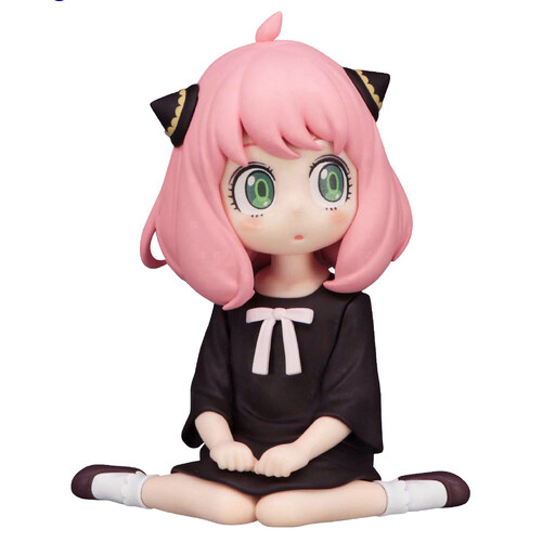 Noodle Stopper Figure Anya Forger Sitting on the Floor