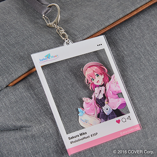 -PRE ORDER- hololive Meet Social Media Style Acrylic Keychain Sakura Miko