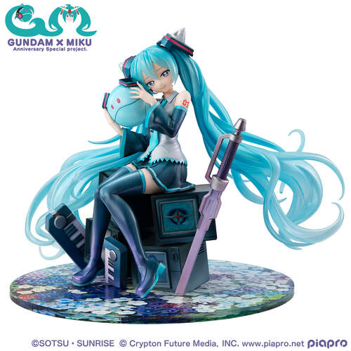 -PRE ORDER- Lucrea Hatsune Miku X 00 Gundam