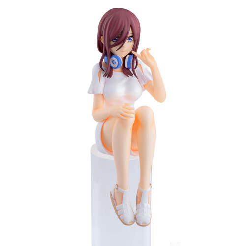 PM Perching Figure Miku Nakano