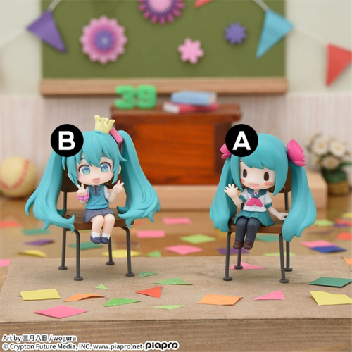 Perching Mini Figure Hatsune Miku 16th Anniversary