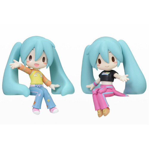 -PRE ORDER- Fuwa Petit Perching Mini Figure Hatsune Miku x Love and Berry Dress Up and Dance!