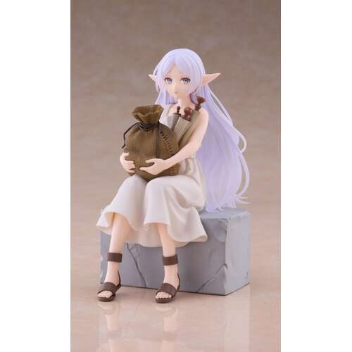 -PRE ORDER- Desktop Cute Figure Frieren In Training Ver,
